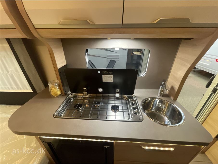 Knaus Südwind Black Selection 500 EU