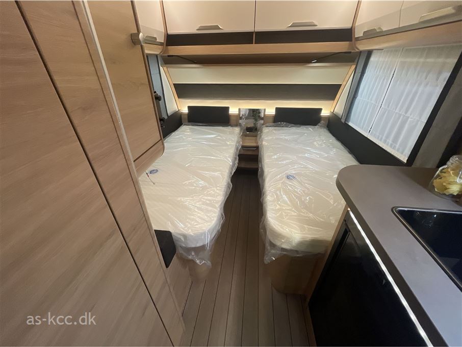 Knaus Südwind Black Selection 500 EU