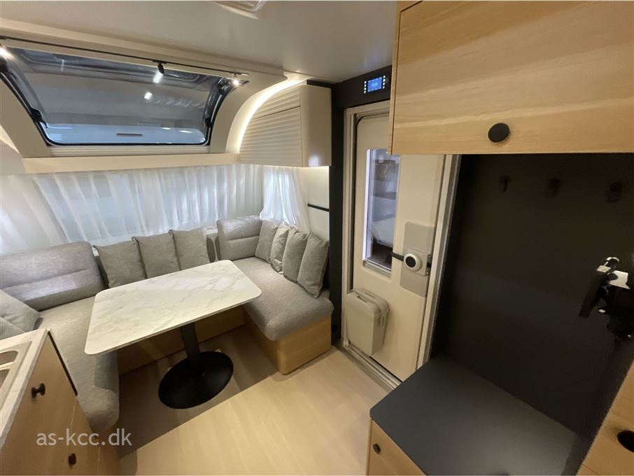Adria Adora 522 UP Truma Combi 6 varmeovn