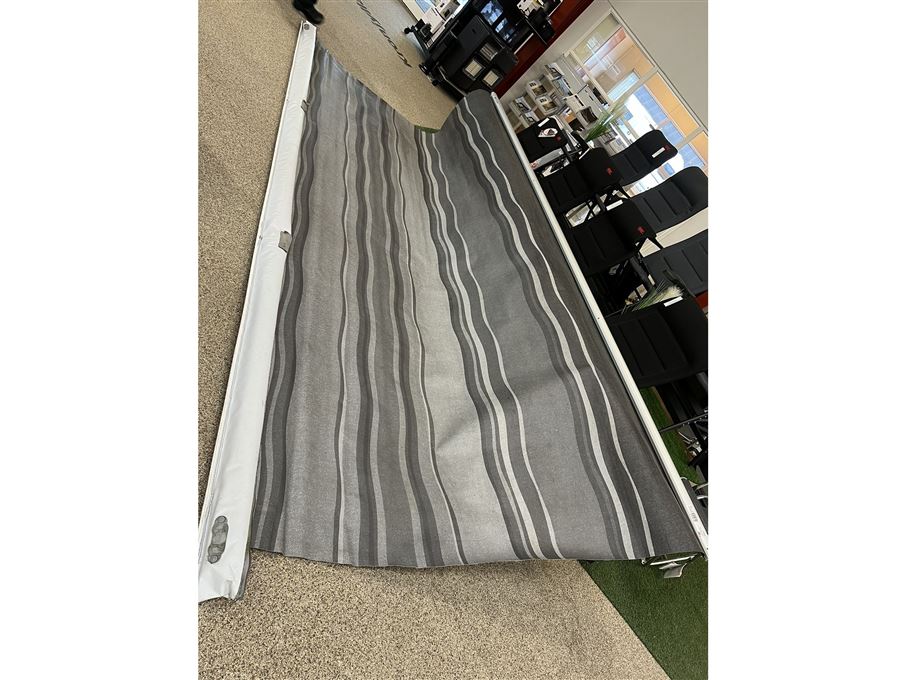 Brugt Fiamma posemarkise 440x225, m. sider og front fra WeCamp