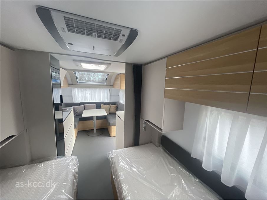 Adria Adora 572 UT