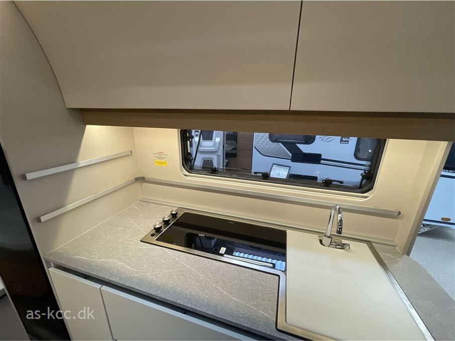 Adria Adora 613 PK Teen