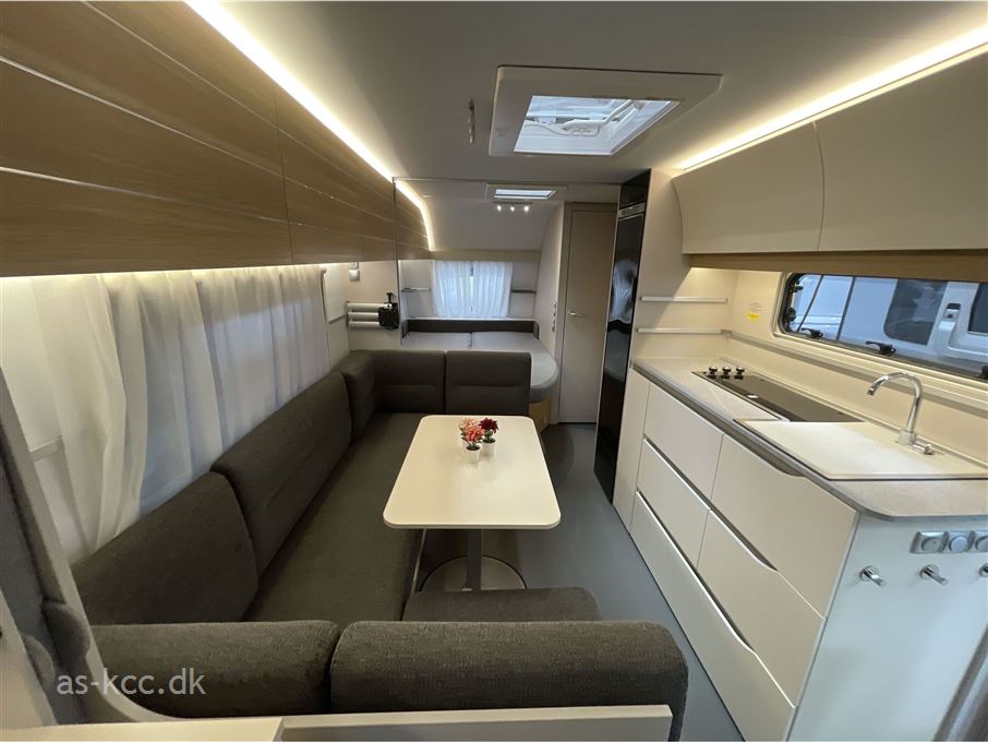 Adria Adora 613 PK Teen