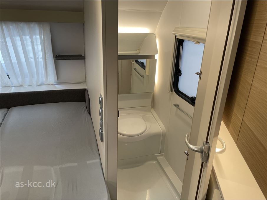 Adria Adora 613 PK Teen