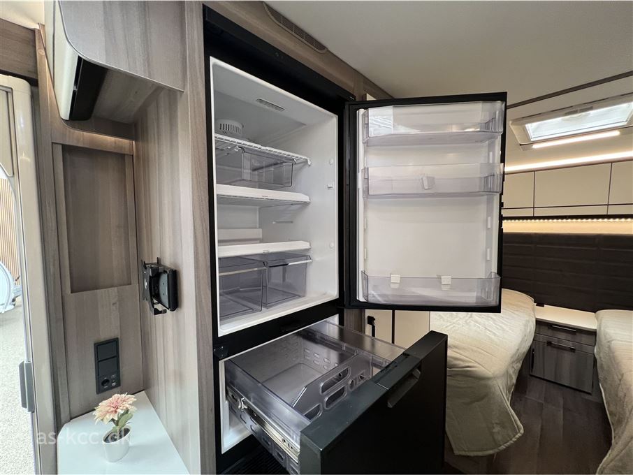 Kabe Estate 560 GLE KS