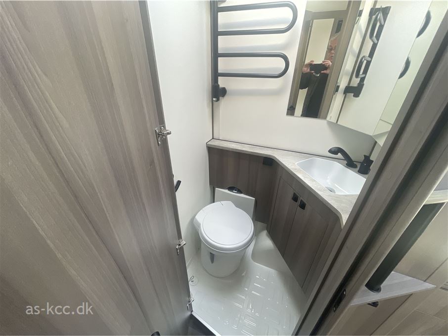 Kabe Estate 560 GLE KS