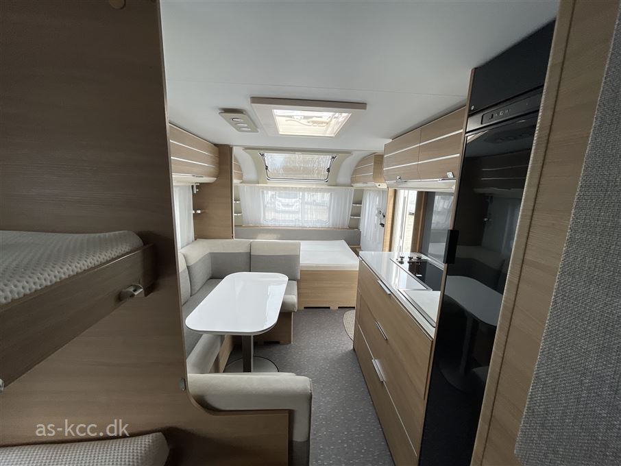 Adria Adora 573 PT Supreme edition