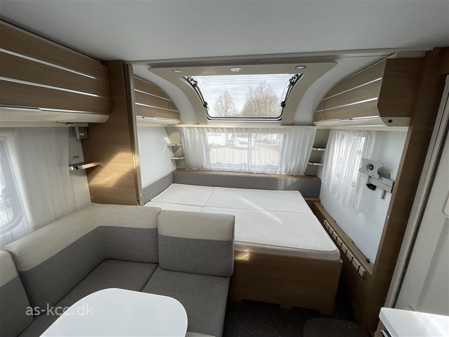 Adria Adora 573 PT Supreme edition