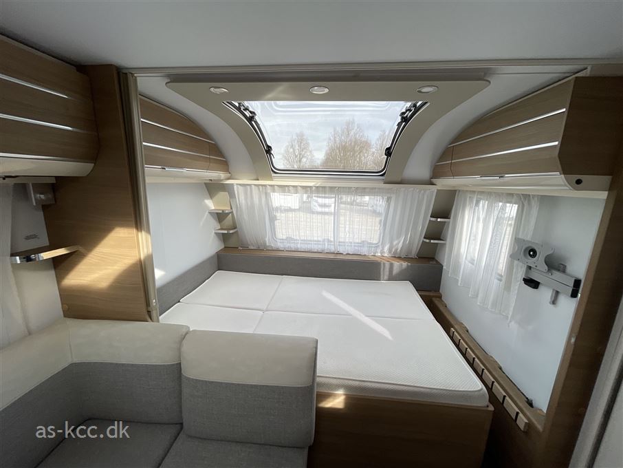 Adria Adora 573 PT Supreme edition