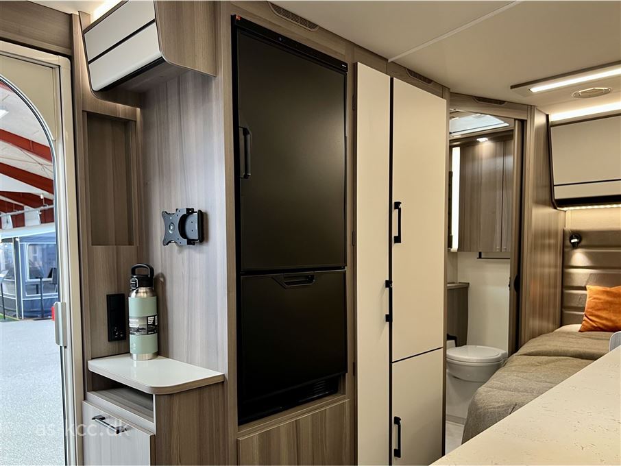 Kabe Estate 470 XL