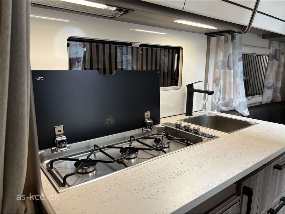 Kabe Estate 470 XL/KS