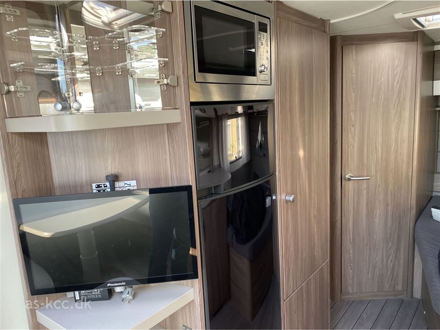 Knaus Scandinavian Selection 580 UF Alde