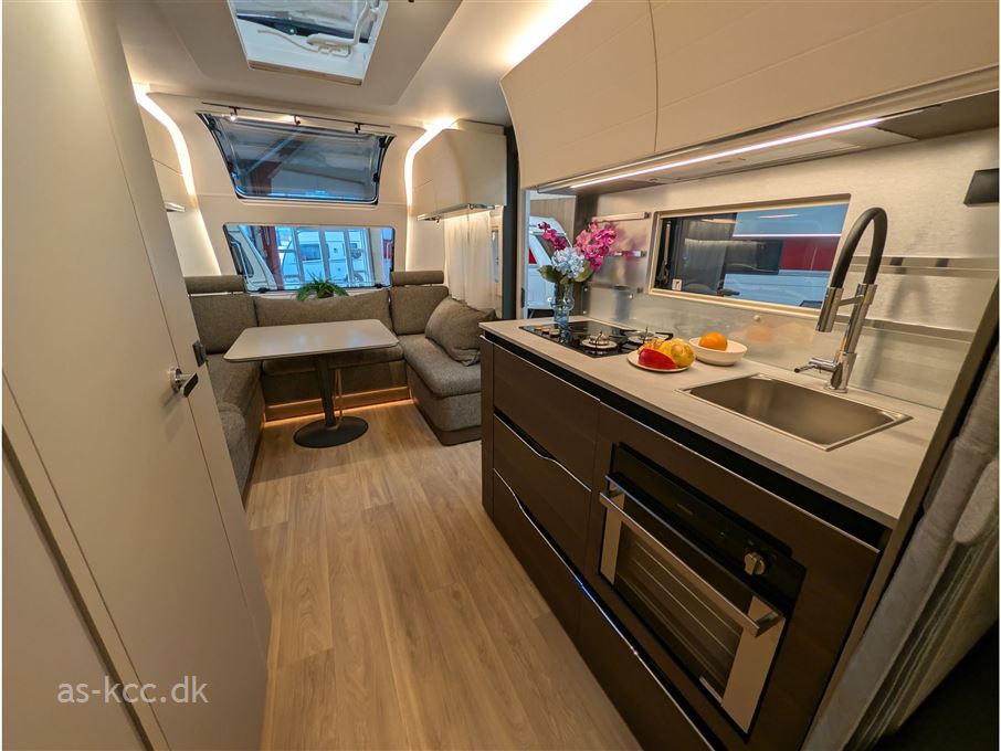 Adria Alpina 583 UL