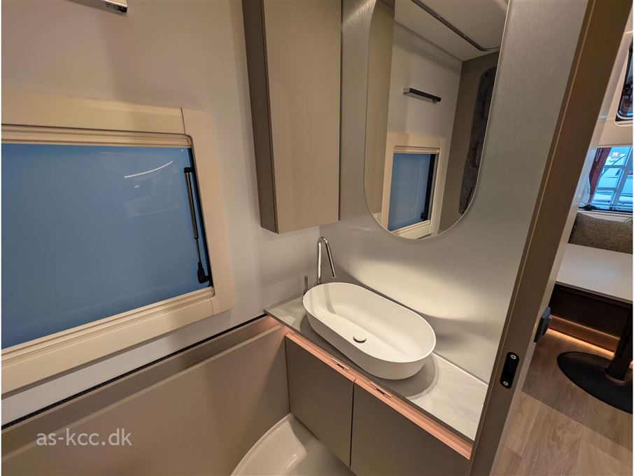 Adria Alpina 583 UL