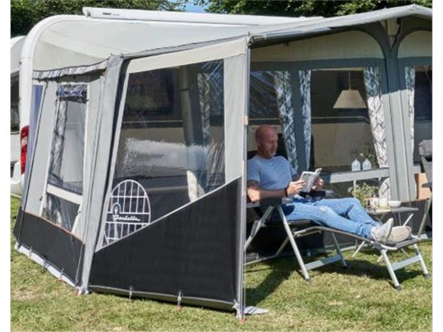 Brugt Cosy corner G16-18. Fin stand. Passer på telte i størrelse 900-989