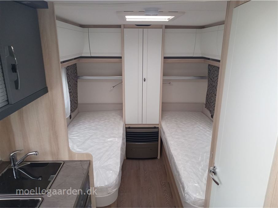 Hobby De Luxe 460 LU
