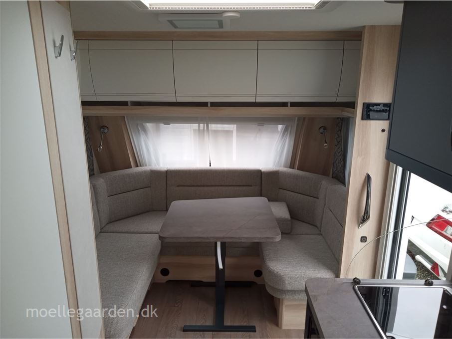 Hobby De Luxe 460 LU