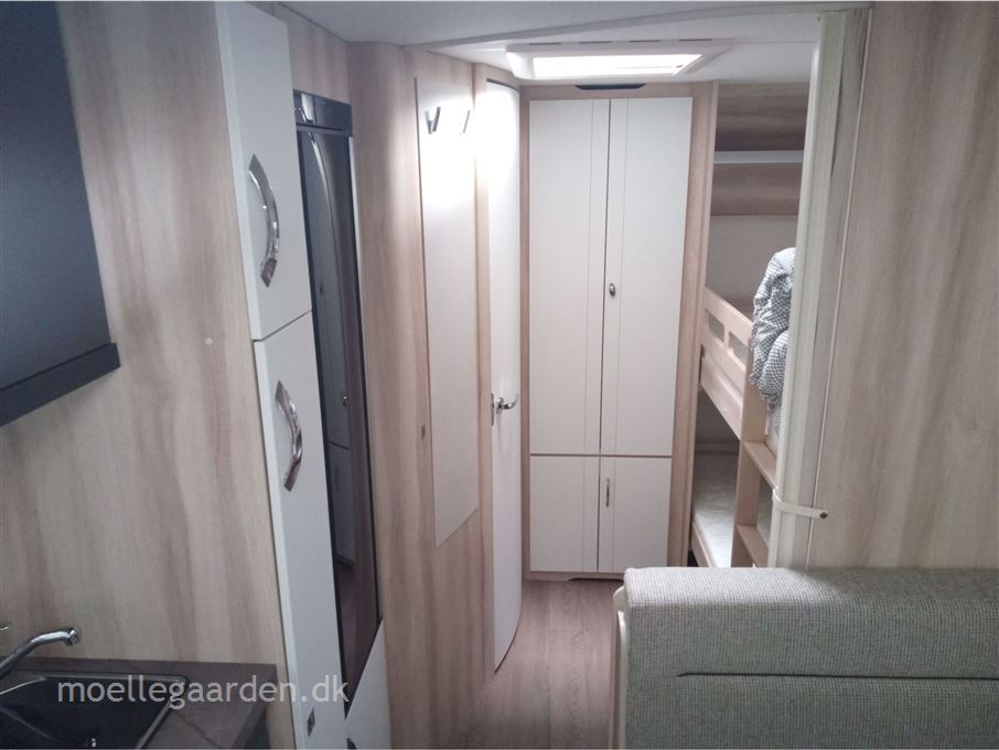 Hobby De Luxe 545 KMF