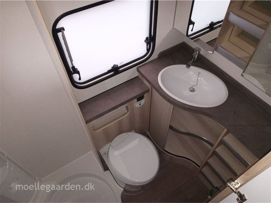 Hobby De Luxe 545 KMF