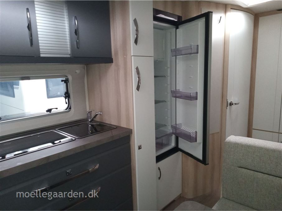 Hobby De Luxe 545 KMF