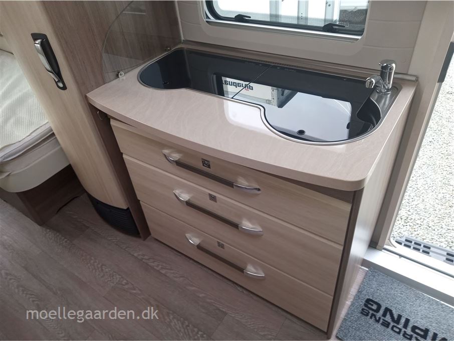 Hobby De Luxe 495 UL