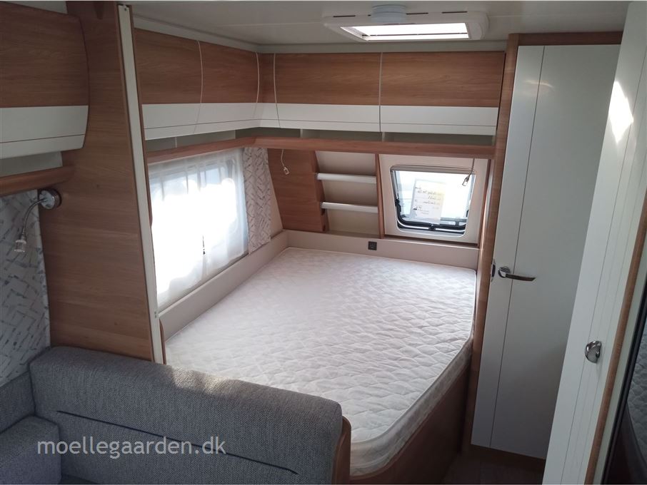 Hobby De Luxe 400 SFE