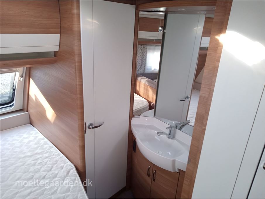Hobby De Luxe 400 SFE