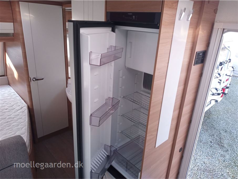 Hobby De Luxe 400 SFE