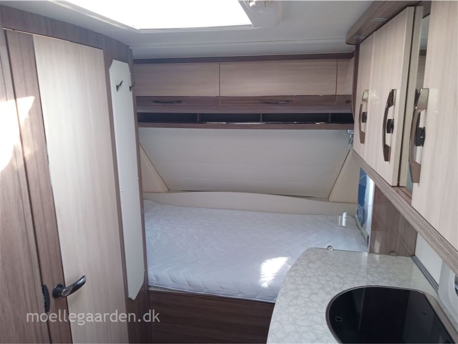 Hobby De Luxe 440 SF
