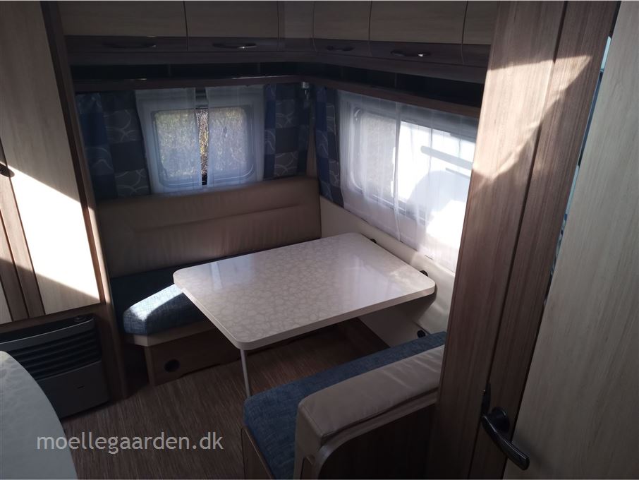 Hobby De Luxe 440 SF