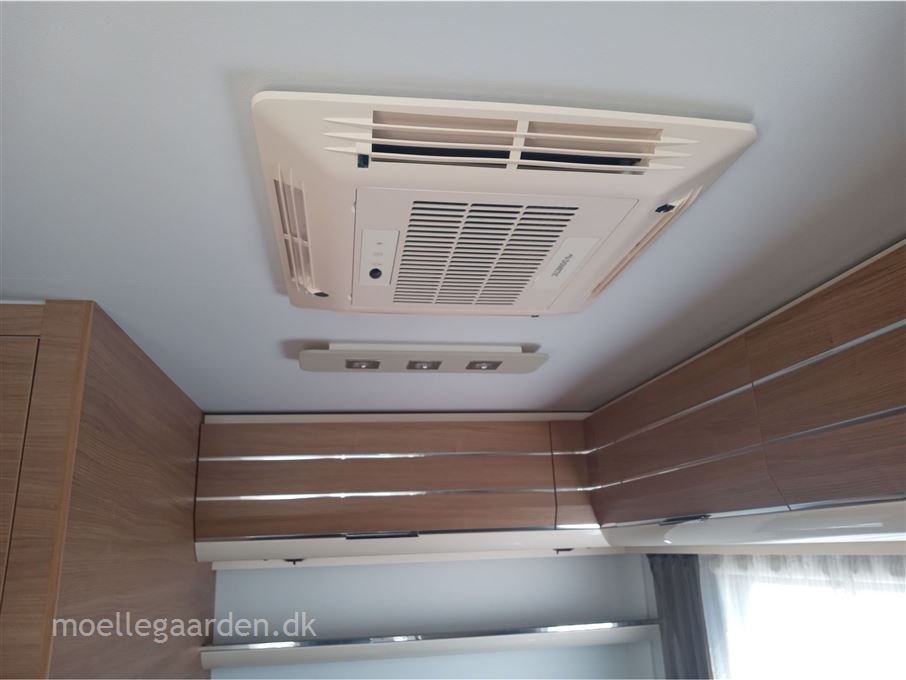 Adria Adora Supreme 522 UP Edition