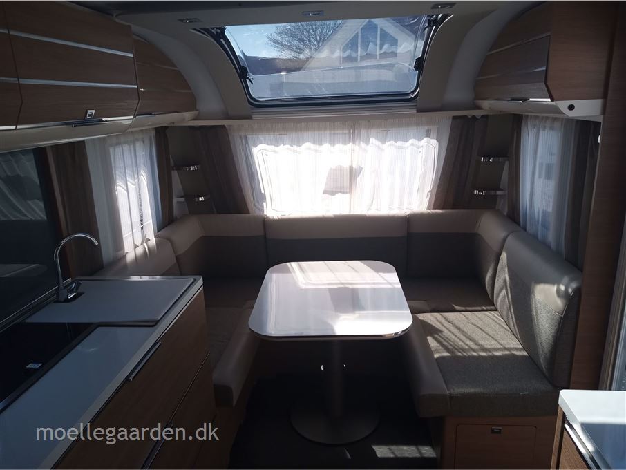 Adria Adora Supreme 522 UP Edition