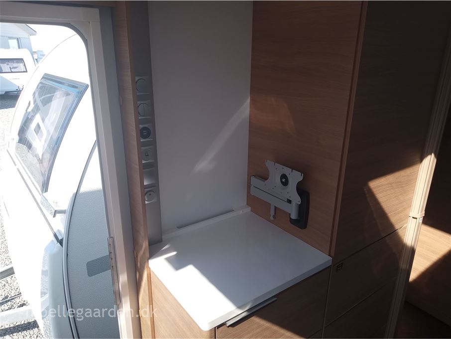 Adria Adora Supreme 522 UP Edition