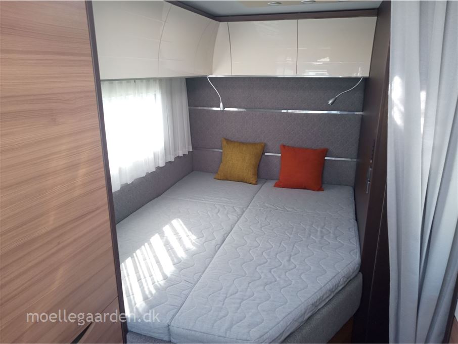 Adria Alpina 573 UP