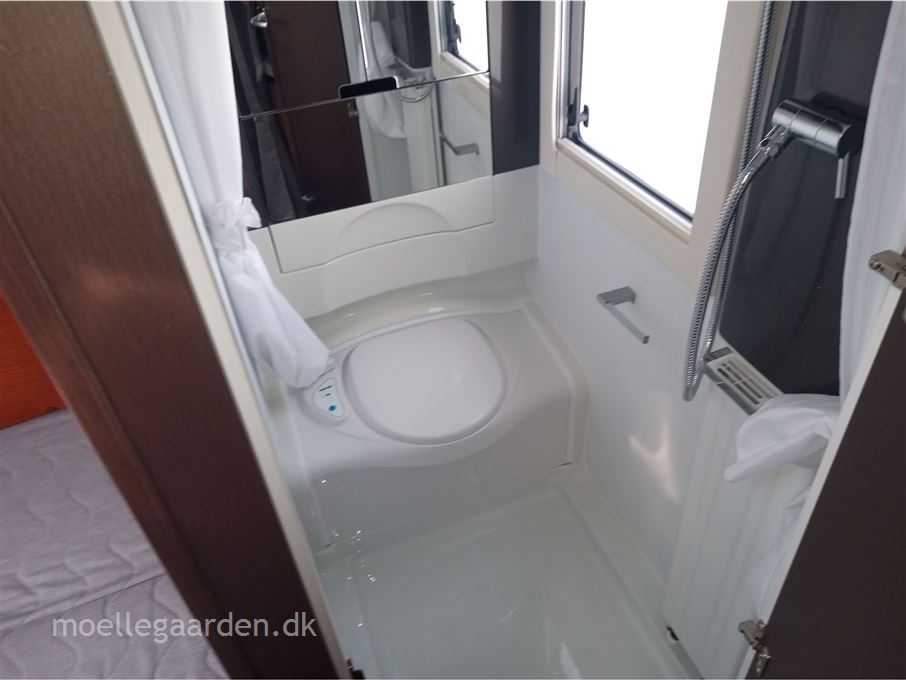 Adria Alpina 573 UP