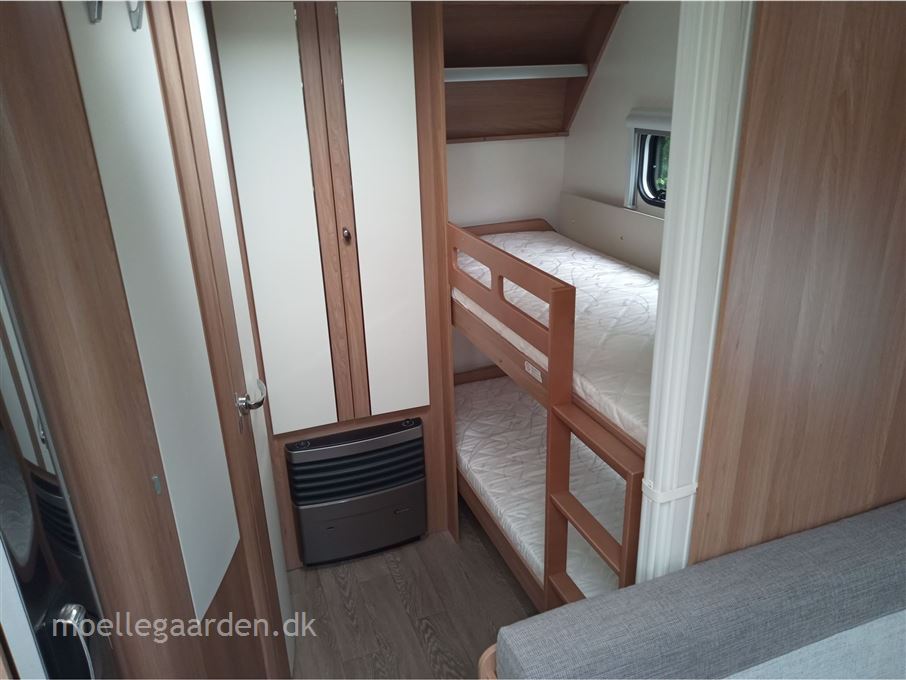 Hobby De Luxe 545 KMF