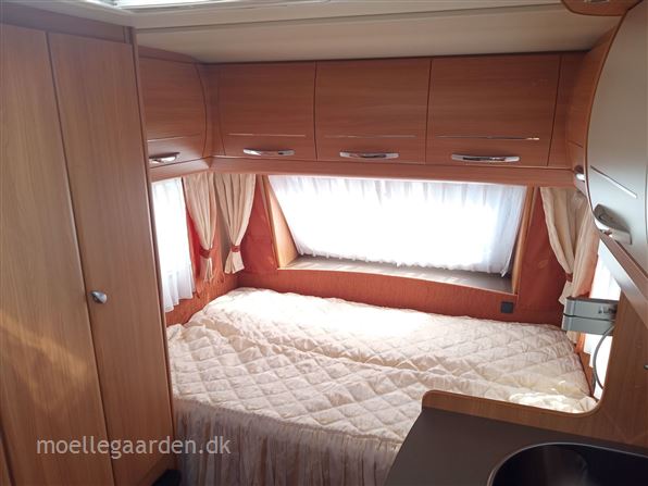 Hobby De Luxe 400 SF