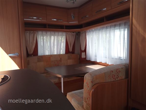 Hobby De Luxe 400 SF