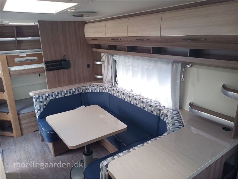 Hobby De Luxe 560 KMFe