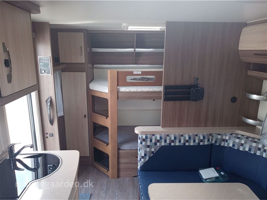 Hobby De Luxe 560 KMFe