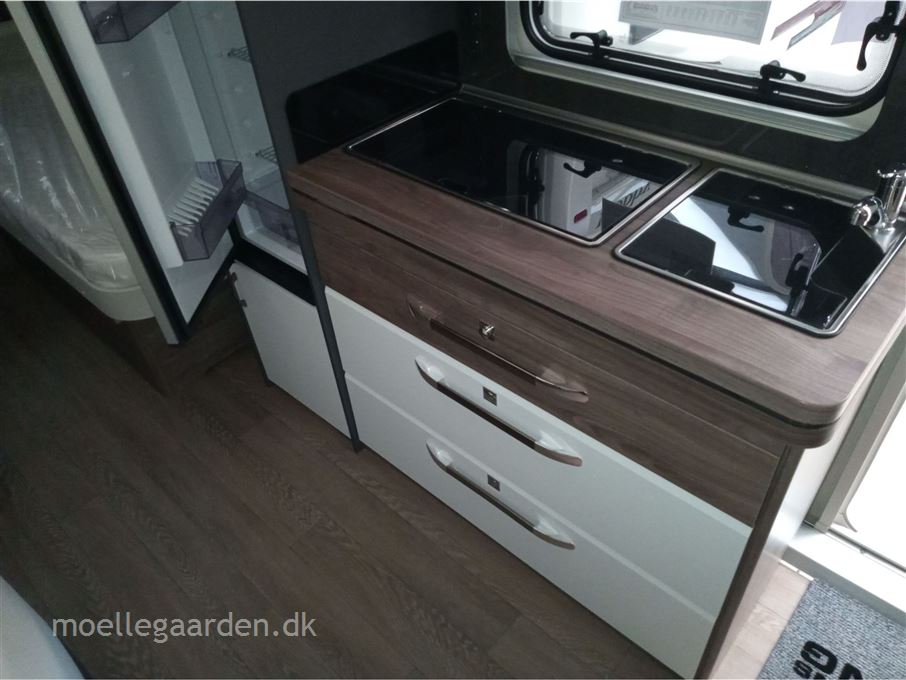 Hobby Excellent Edition 495 UL