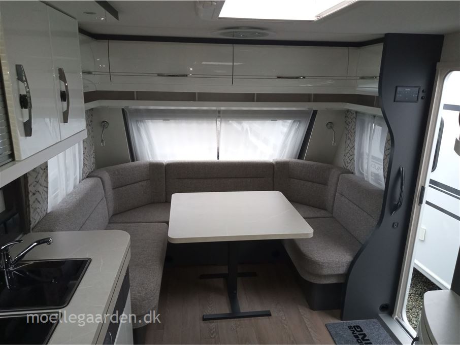 Hobby Excellent 560 WFU