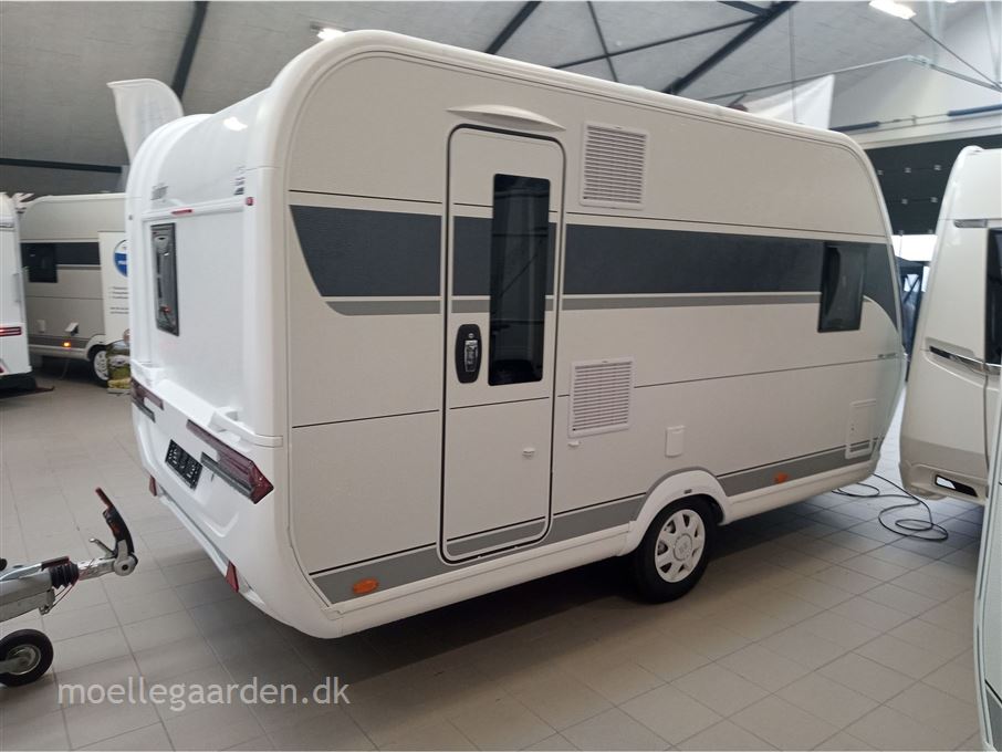 Hobby De Luxe 400 SFE