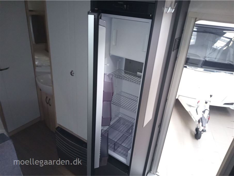 Hobby De Luxe 400 SFE