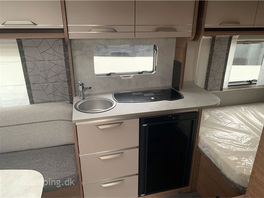 Knaus Sport 450 FU