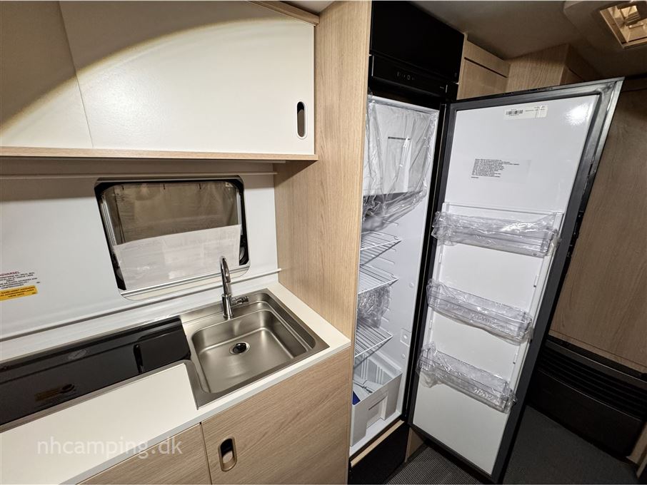 Adria Aviva 522 PT 3 køjer
