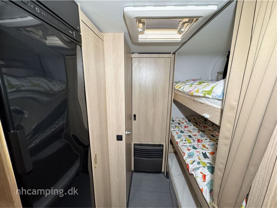 Adria Aviva 522 PT 3 køjer