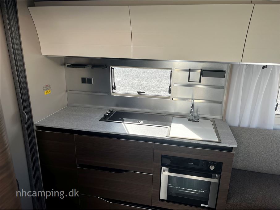 Adria Alpina 613 UT