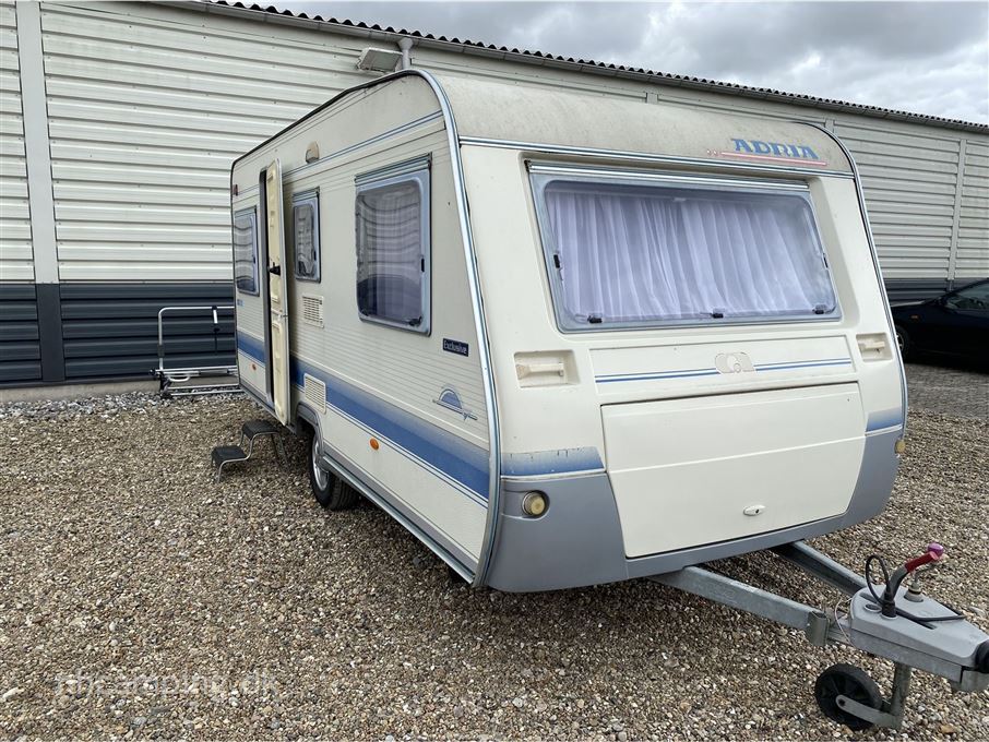 Adria Unica B 462 LU