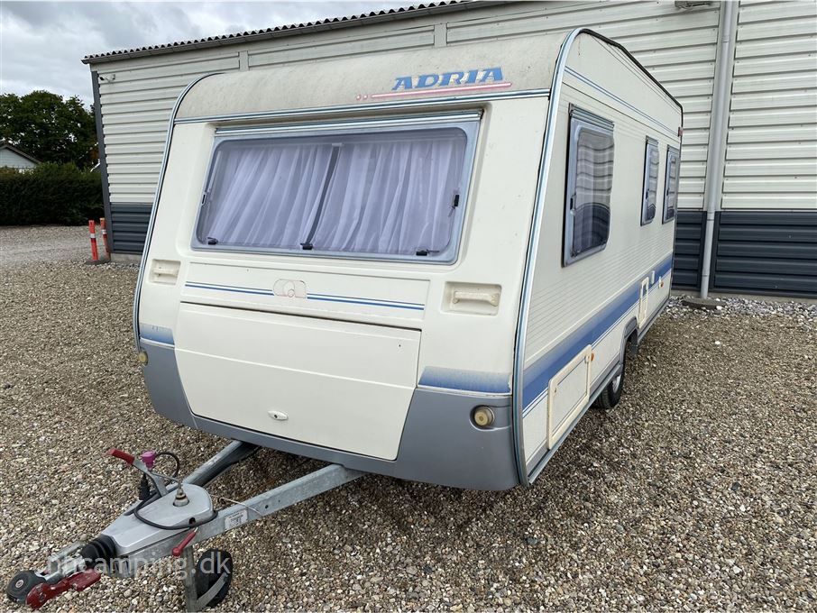 Adria Unica B 462 LU